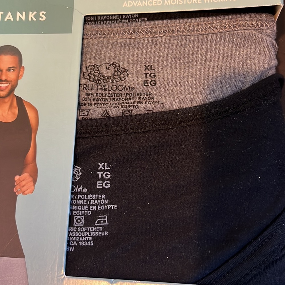 XL, Fruit of the Loom, Tanks - Picture 4 of 4